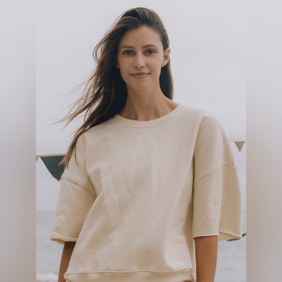 Daily Drills Tops - Daily Drills Cropped Sleeve Crew - Sand